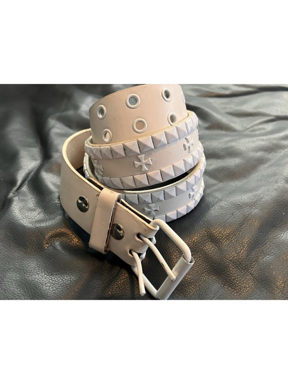 Y2K White Pyramid Studded Belt Size Large Punk Emo Indie Sleaze